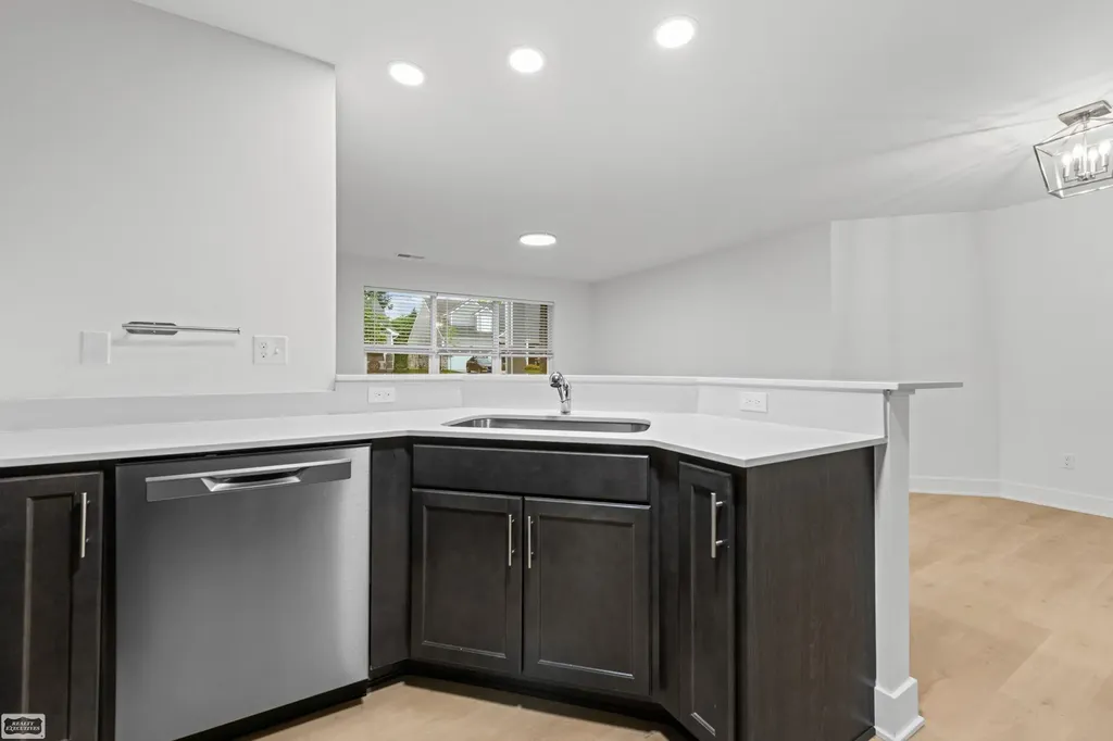 32956 Antrim Drive Chesterfield Township MI 48047