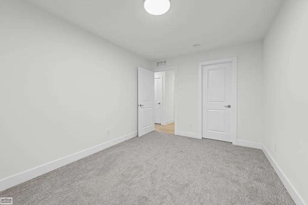 32956 Antrim Drive Chesterfield Township MI 48047