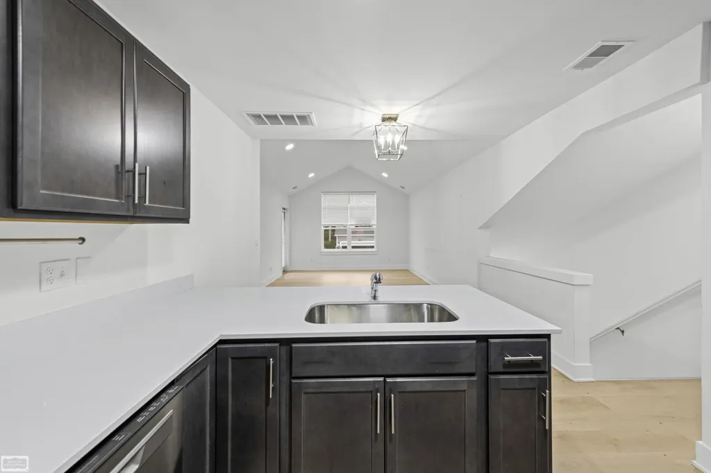 32956 Antrim Drive Chesterfield Township MI 48047
