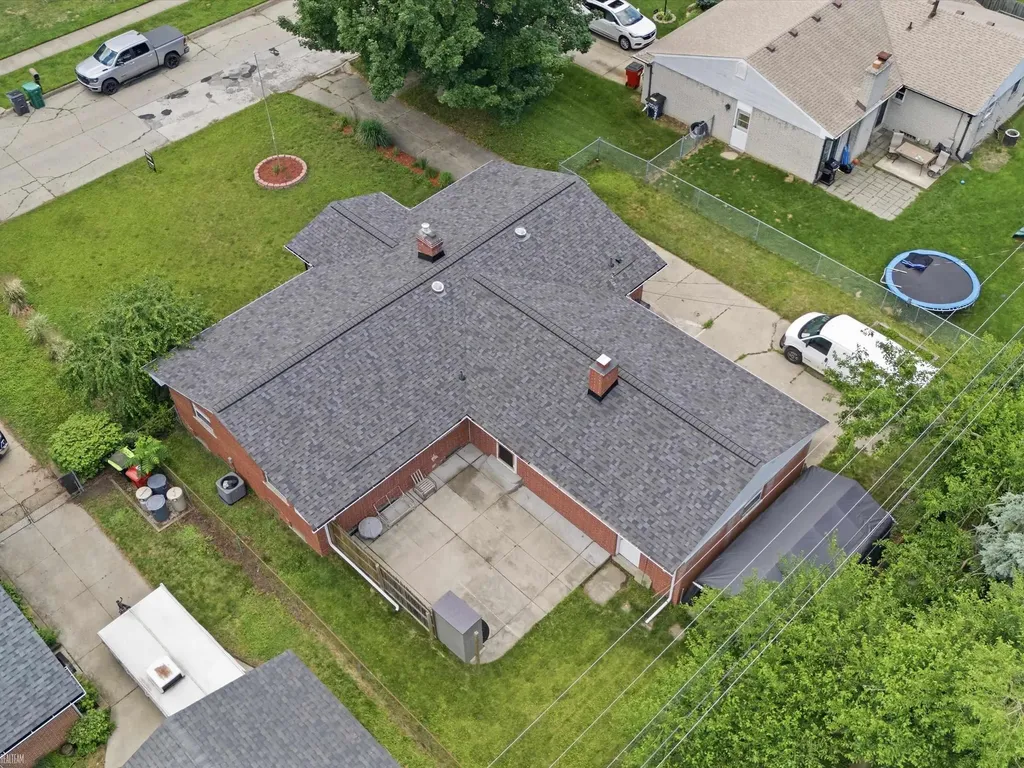 25107 Saint Christopher Street Harrison Charter Township MI 48045