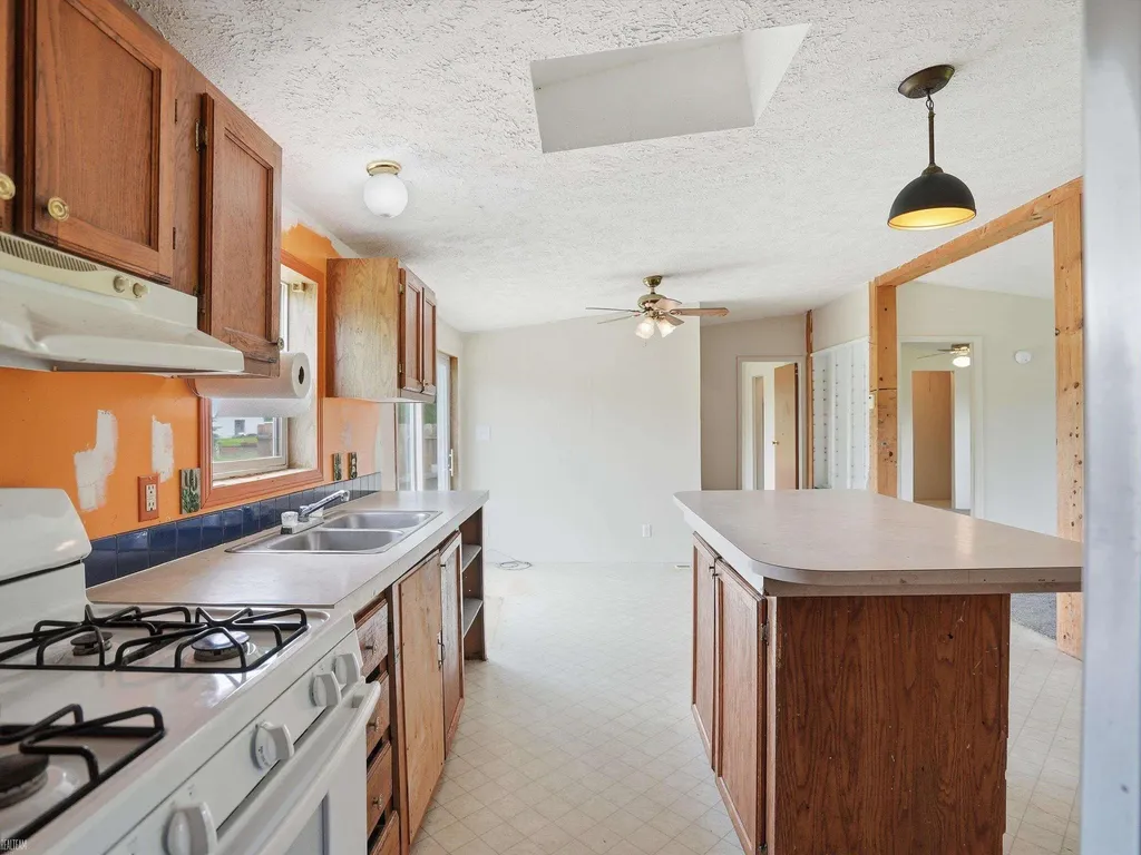 8137 Marquette Road Wales Township MI 48027
