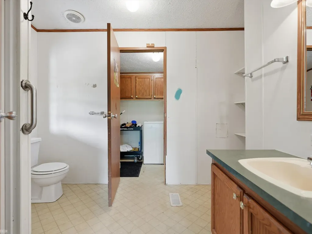 8137 Marquette Road Wales Township MI 48027