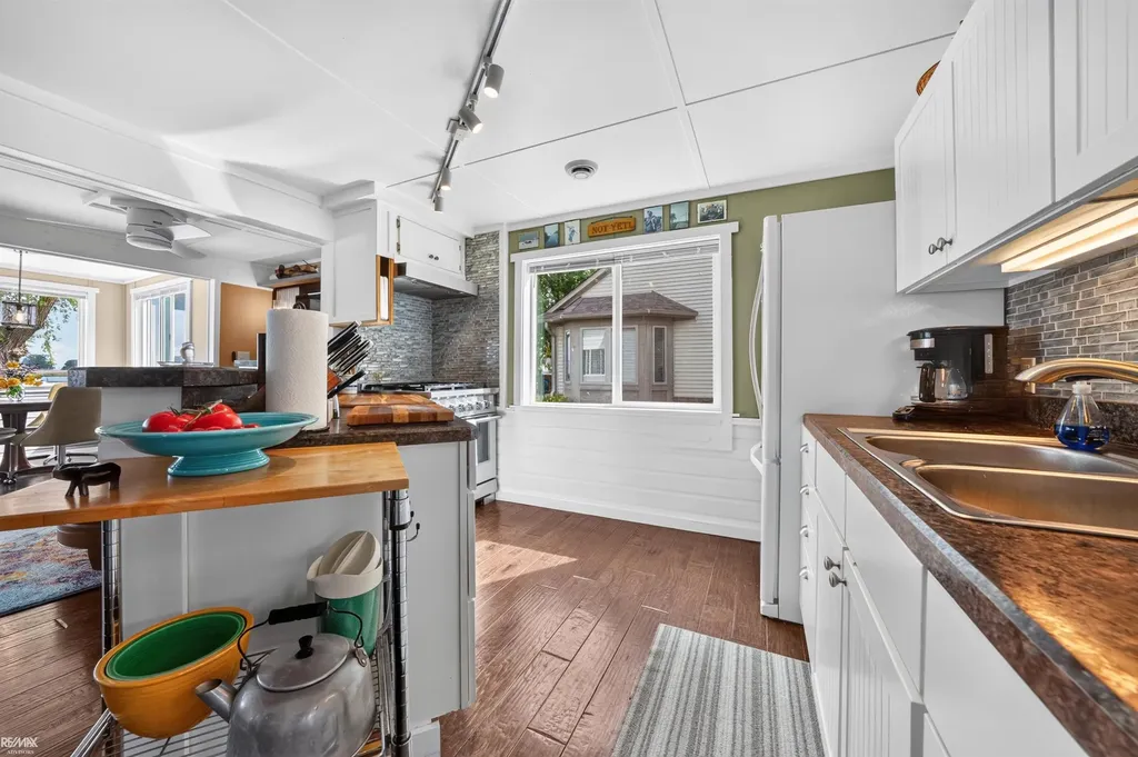 8292 Middle Channel Drive Clay Township MI 48028