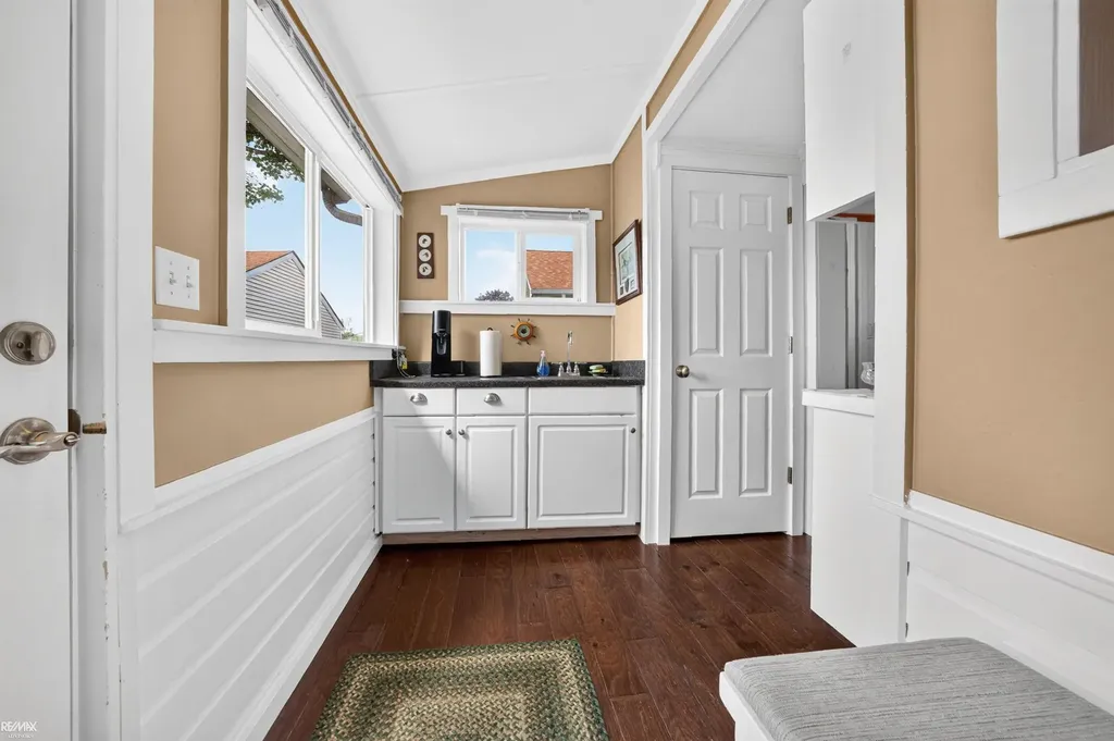8292 Middle Channel Drive Clay Township MI 48028