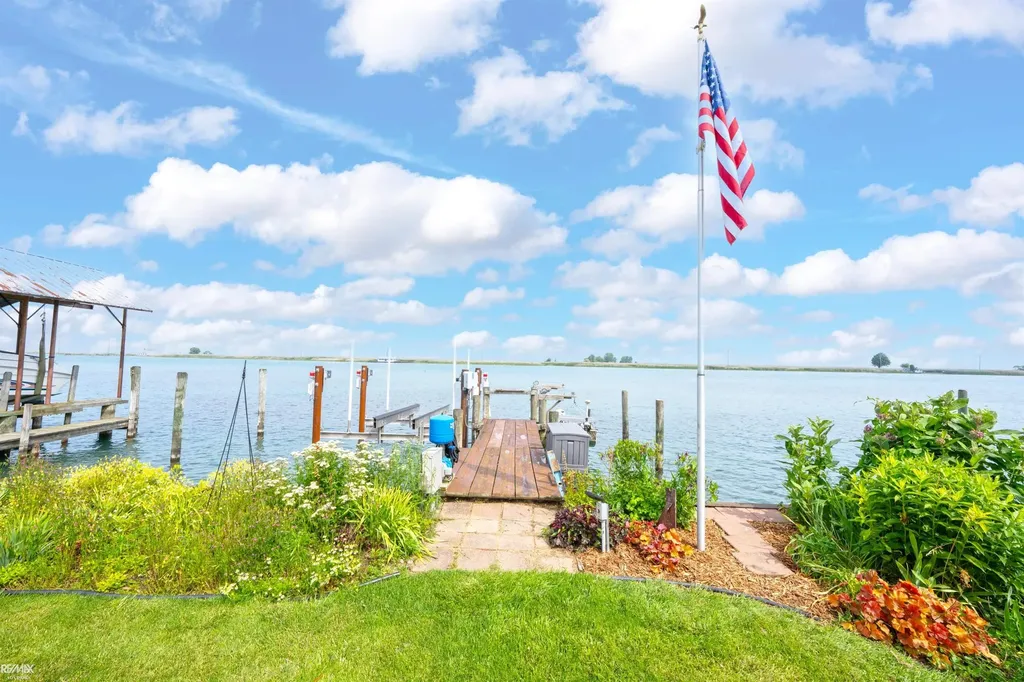 8292 Middle Channel Drive Clay Township MI 48028