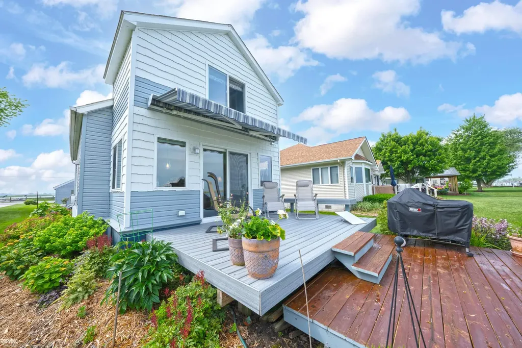 8292 Middle Channel Drive Clay Township MI 48028