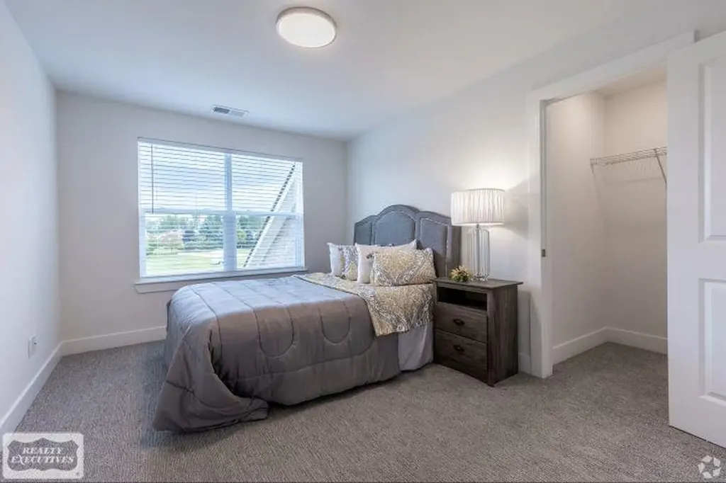 32968 Antrim Drive Chesterfield Township MI 48047