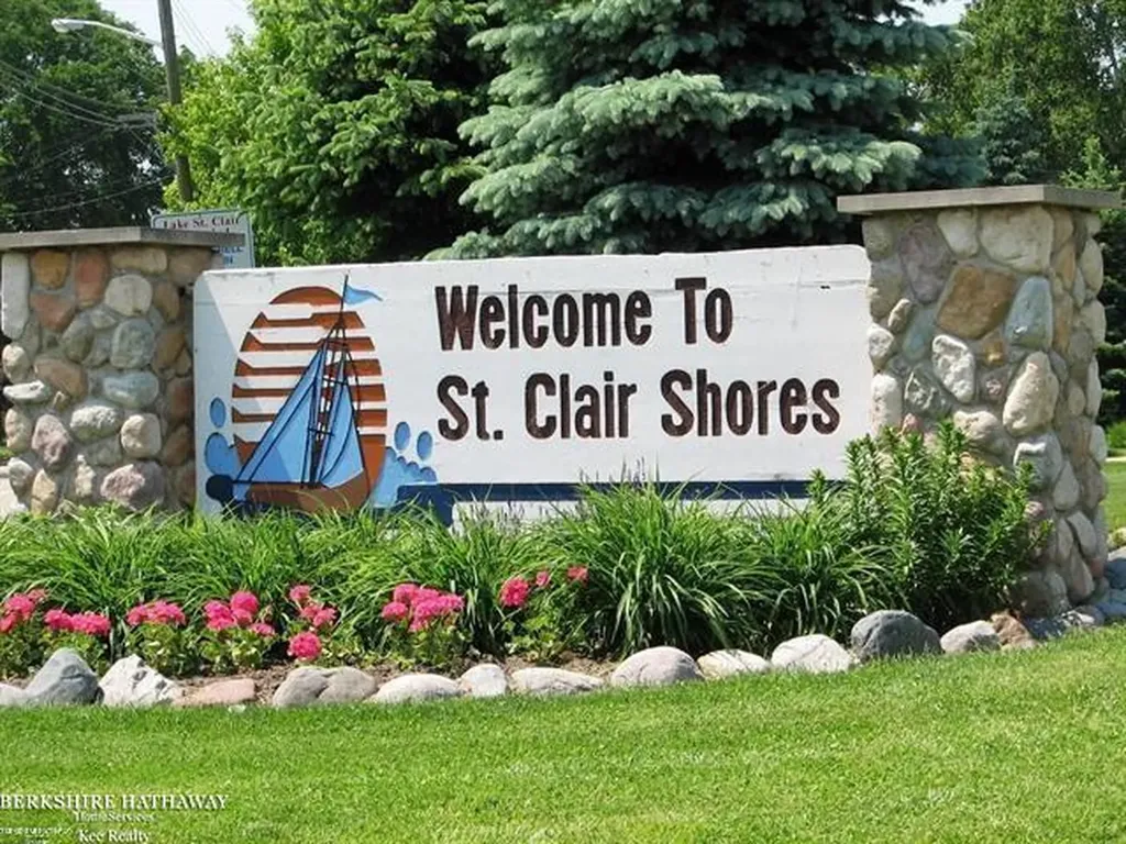 22943 Edgewood Street St. Clair Shores City MI 48080