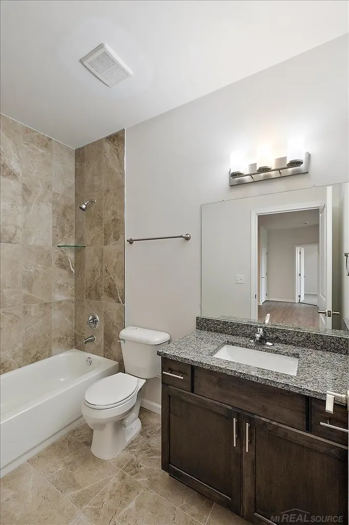 8280 Heywood Circle Sterling Heights City MI 48312