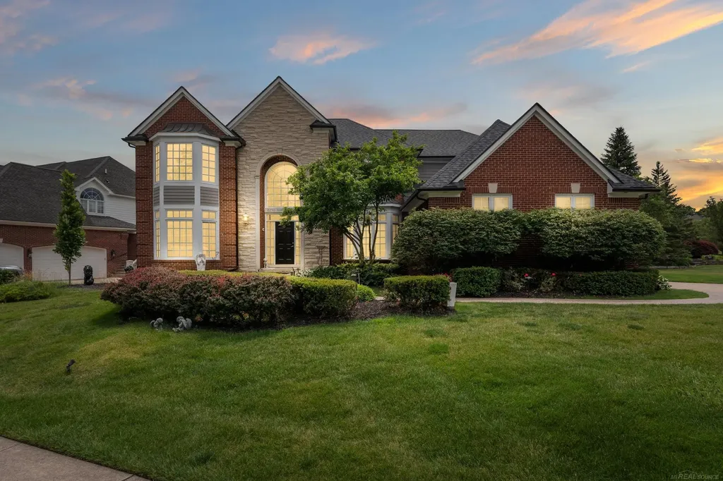 2250 Hawthorne Drive Shelby Charter Township MI 48316