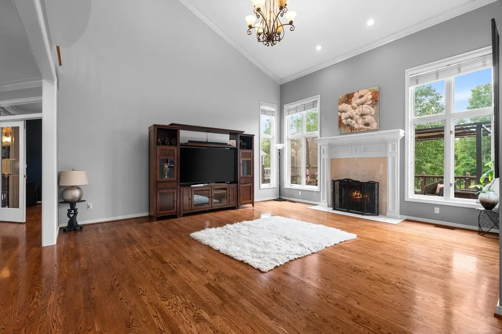 2250 Hawthorne Drive Shelby Charter Township MI 48316
