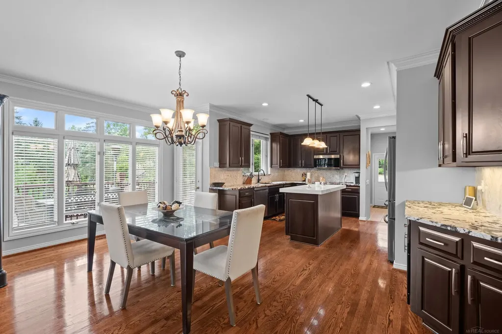 2250 Hawthorne Drive Shelby Charter Township MI 48316
