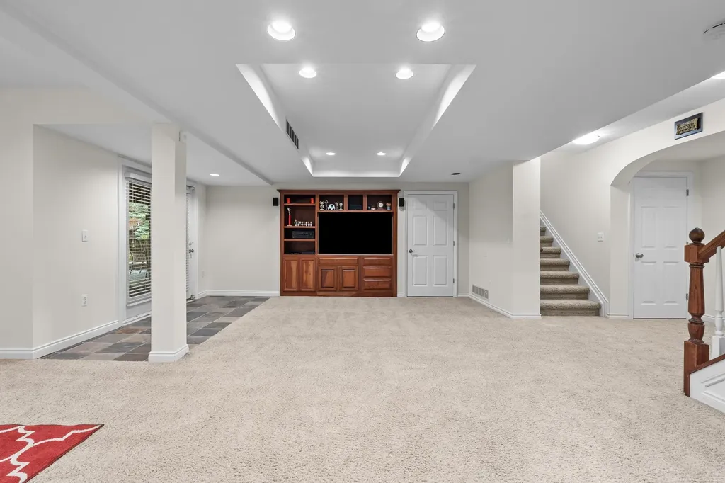 2250 Hawthorne Drive Shelby Charter Township MI 48316