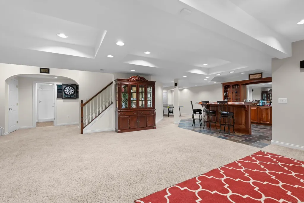 2250 Hawthorne Drive Shelby Charter Township MI 48316
