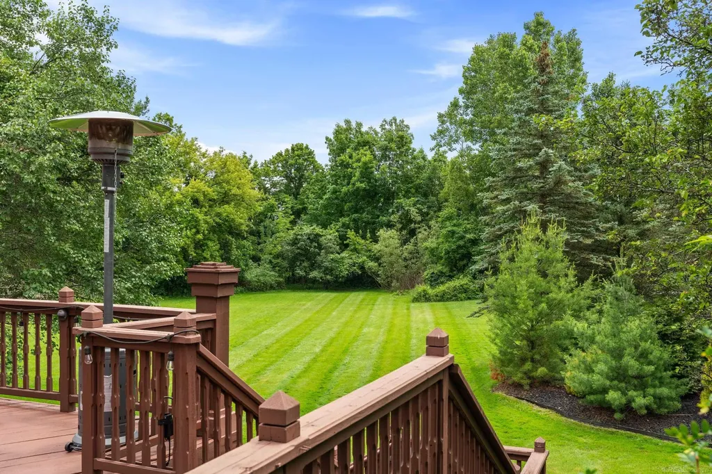 2250 Hawthorne Drive Shelby Charter Township MI 48316