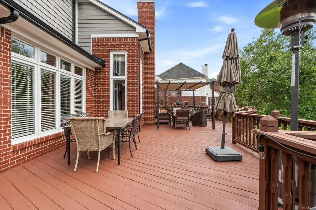 2250 Hawthorne Drive Shelby Charter Township MI 48316