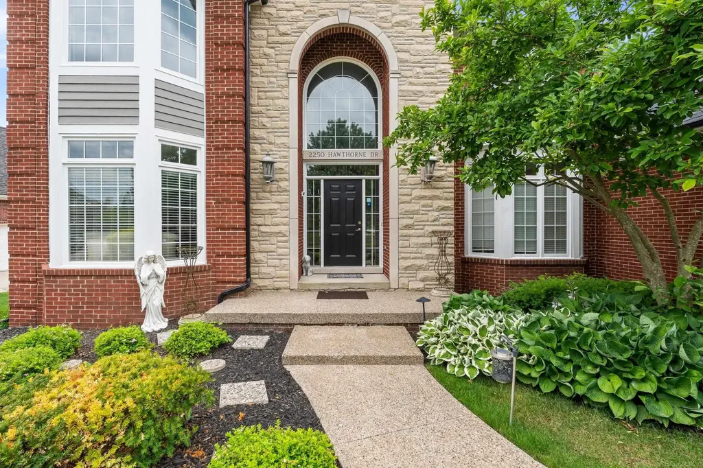 2250 Hawthorne Drive Shelby Charter Township MI 48316