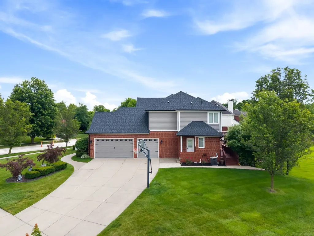 2250 Hawthorne Drive Shelby Charter Township MI 48316