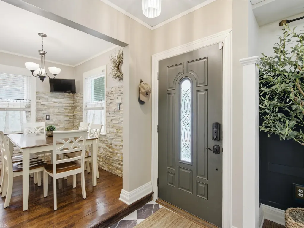 7829 Buckingham Avenue Allen Park City MI 48101