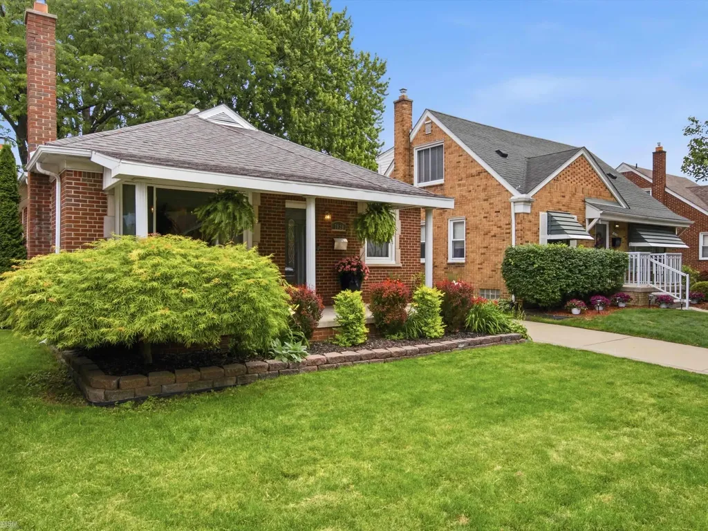 7829 Buckingham Avenue Allen Park City MI 48101