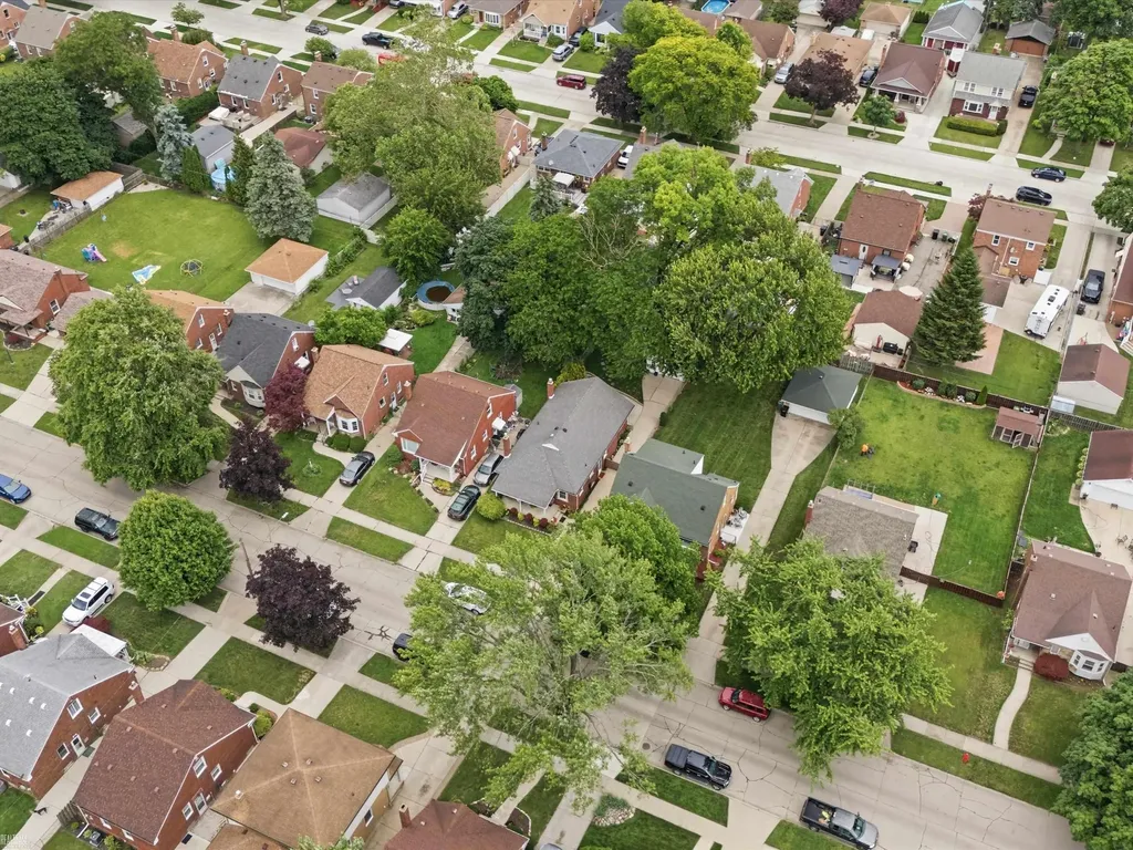 7829 Buckingham Avenue Allen Park City MI 48101