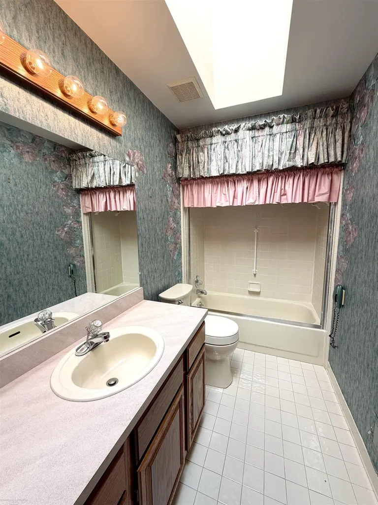 36491 Saddlebred Court Clinton Charter Township MI 48035