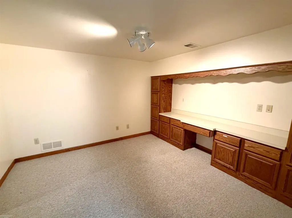 36491 Saddlebred Court Clinton Charter Township MI 48035