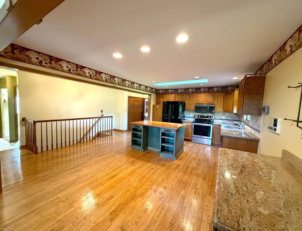 36491 Saddlebred Court Clinton Charter Township MI 48035