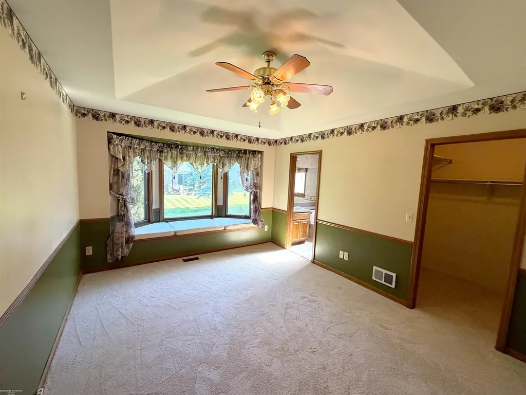 36491 Saddlebred Court Clinton Charter Township MI 48035