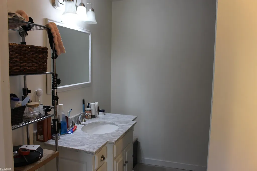 7938 River Road Cottrellville Township MI 48039