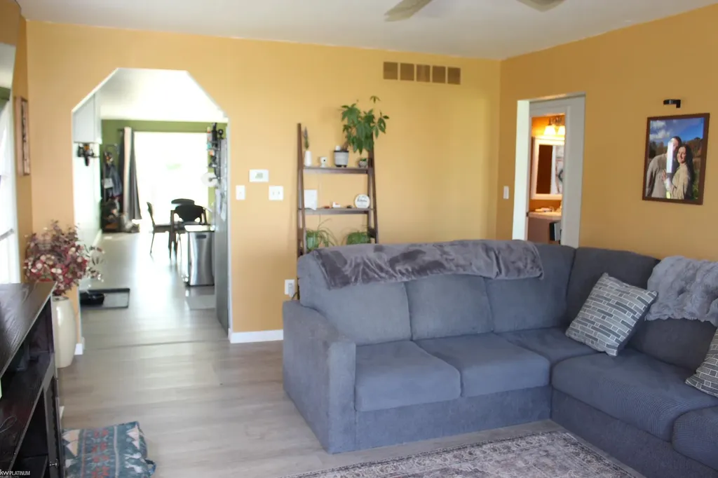 7938 River Road Cottrellville Township MI 48039