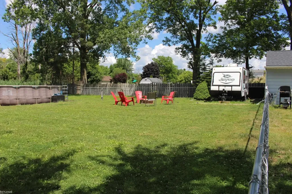 7938 River Road Cottrellville Township MI 48039