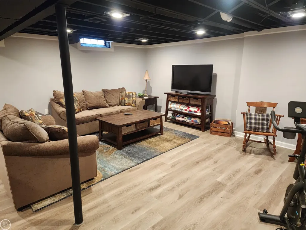 45540 Heatherwoode Lane Macomb Township MI 48044