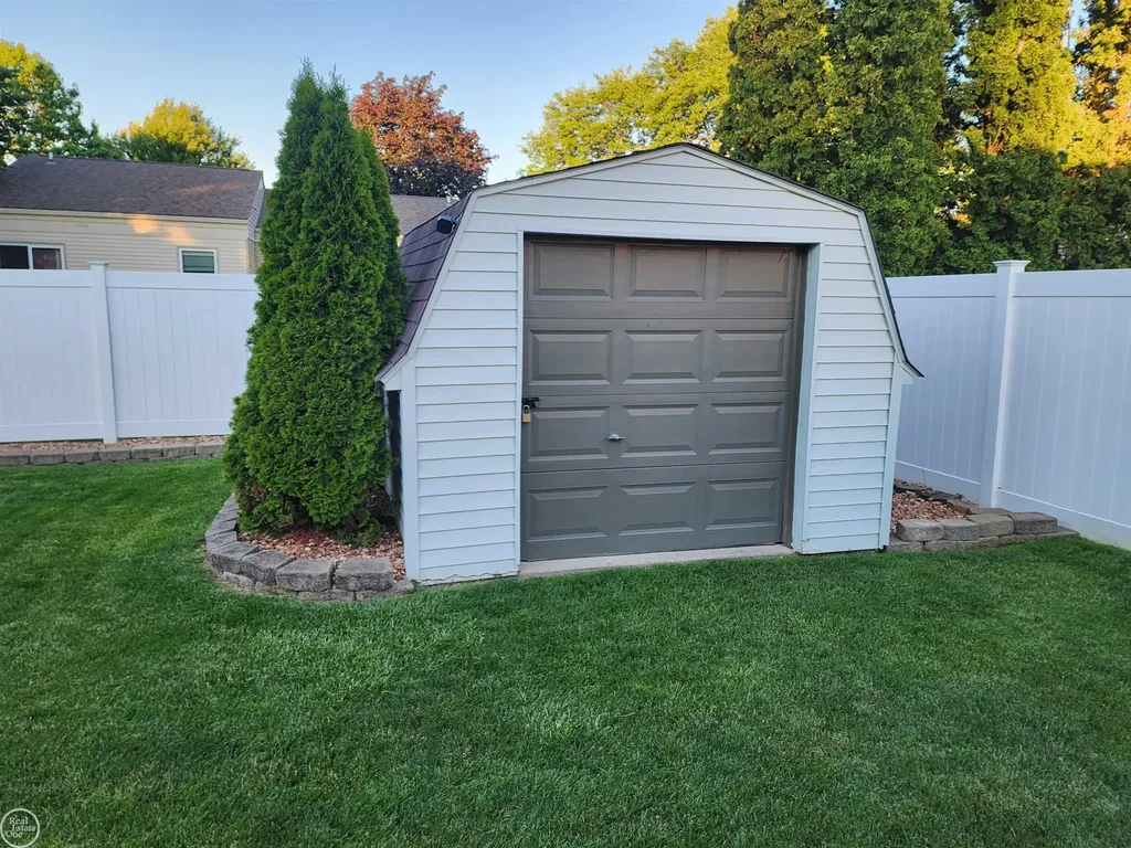 45540 Heatherwoode Lane Macomb Township MI 48044