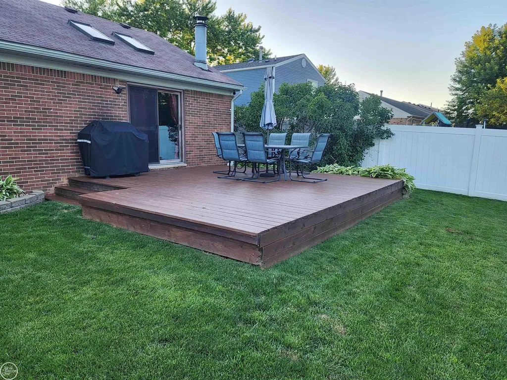 45540 Heatherwoode Lane Macomb Township MI 48044