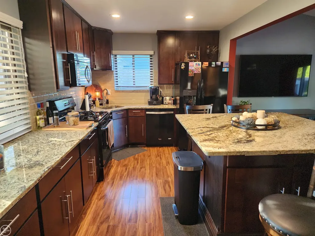 45540 Heatherwoode Lane Macomb Township MI 48044