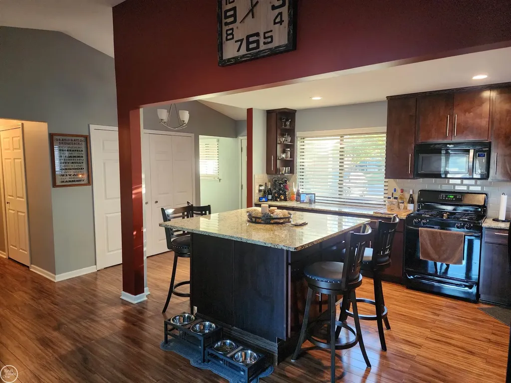 45540 Heatherwoode Lane Macomb Township MI 48044
