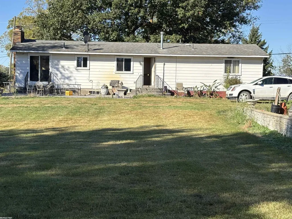 66500 Wolcott Road Ray Township MI 48096