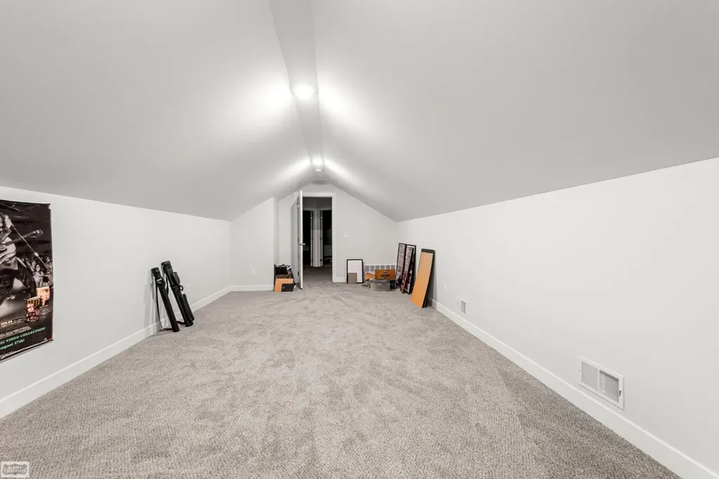53253 Sams Lane Chesterfield Township MI 48047