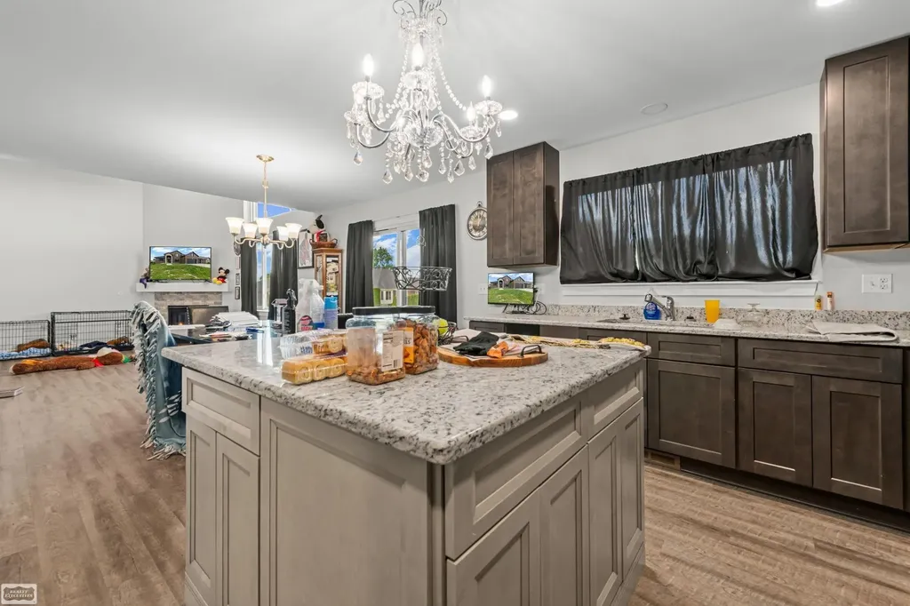 53253 Sams Lane Chesterfield Township MI 48047
