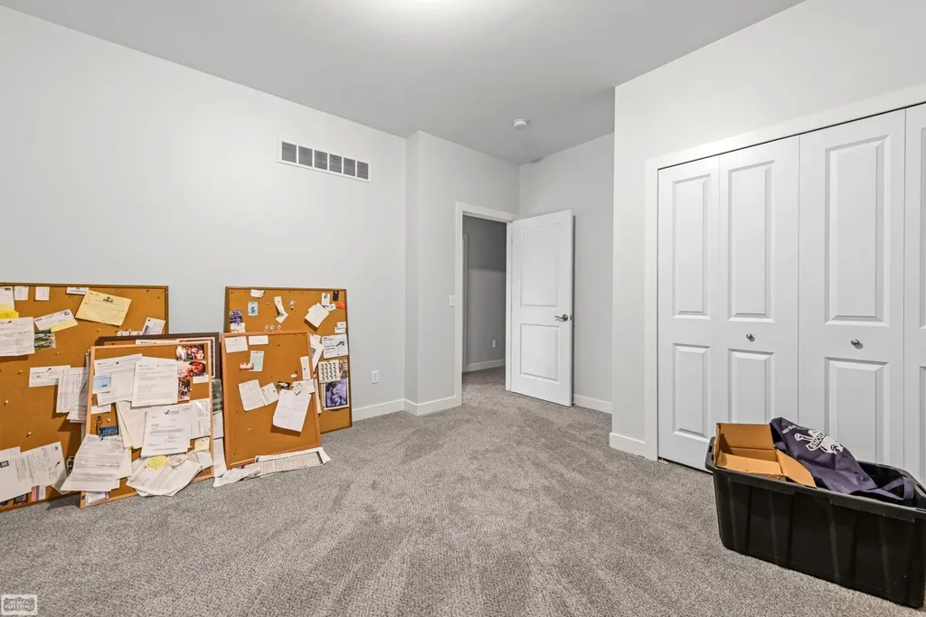 53253 Sams Lane Chesterfield Township MI 48047