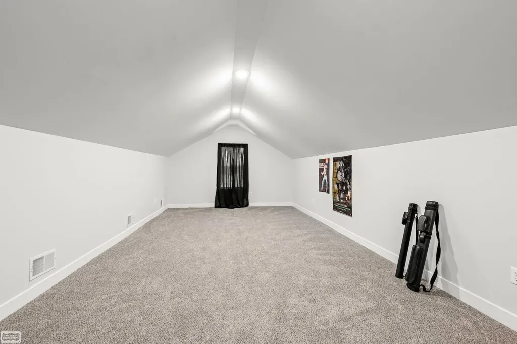 53253 Sams Lane Chesterfield Township MI 48047