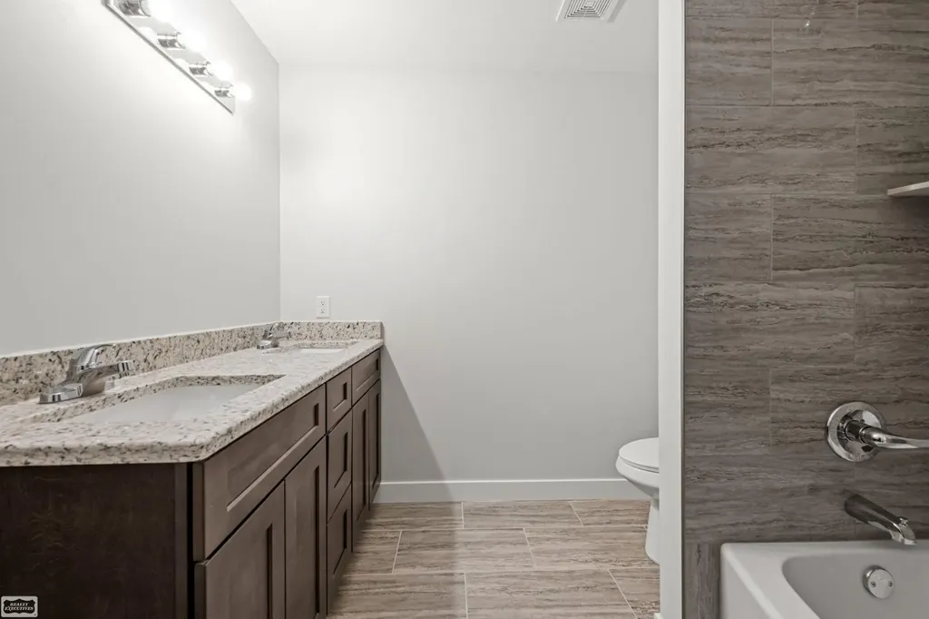 53253 Sams Lane Chesterfield Township MI 48047