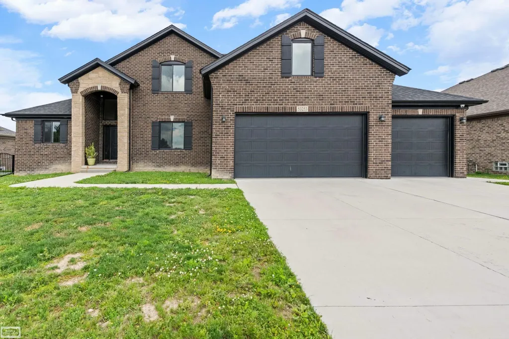 53253 Sams Lane Chesterfield Township MI 48047