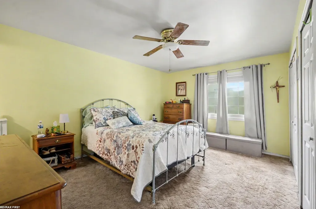 38258 Luxbury Court Sterling Heights City MI 48312
