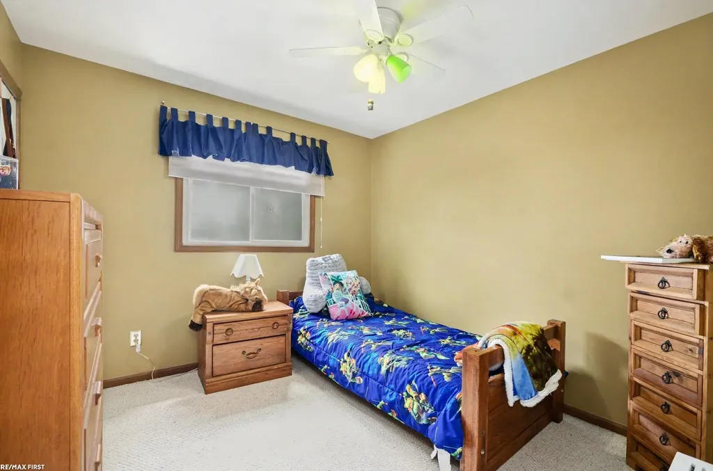 38258 Luxbury Court Sterling Heights City MI 48312