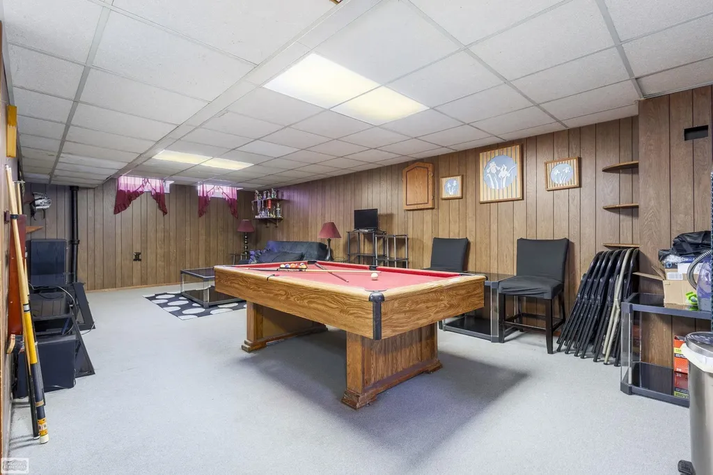 31557 Kelly Road Fraser City MI 48026