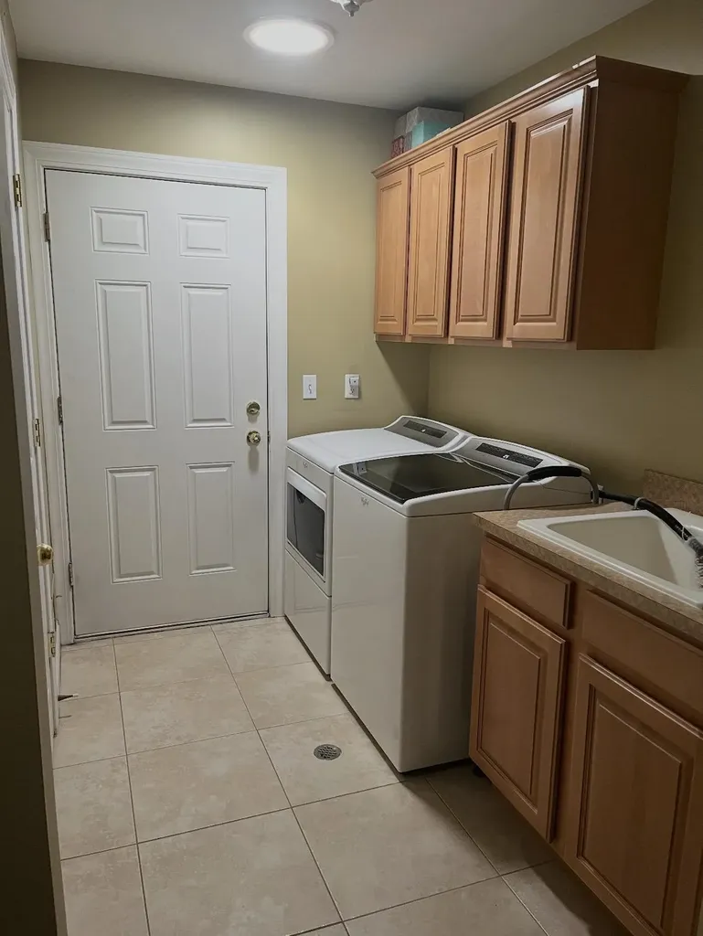 35275 Silver Maple Drive Clinton Charter Township MI 48035