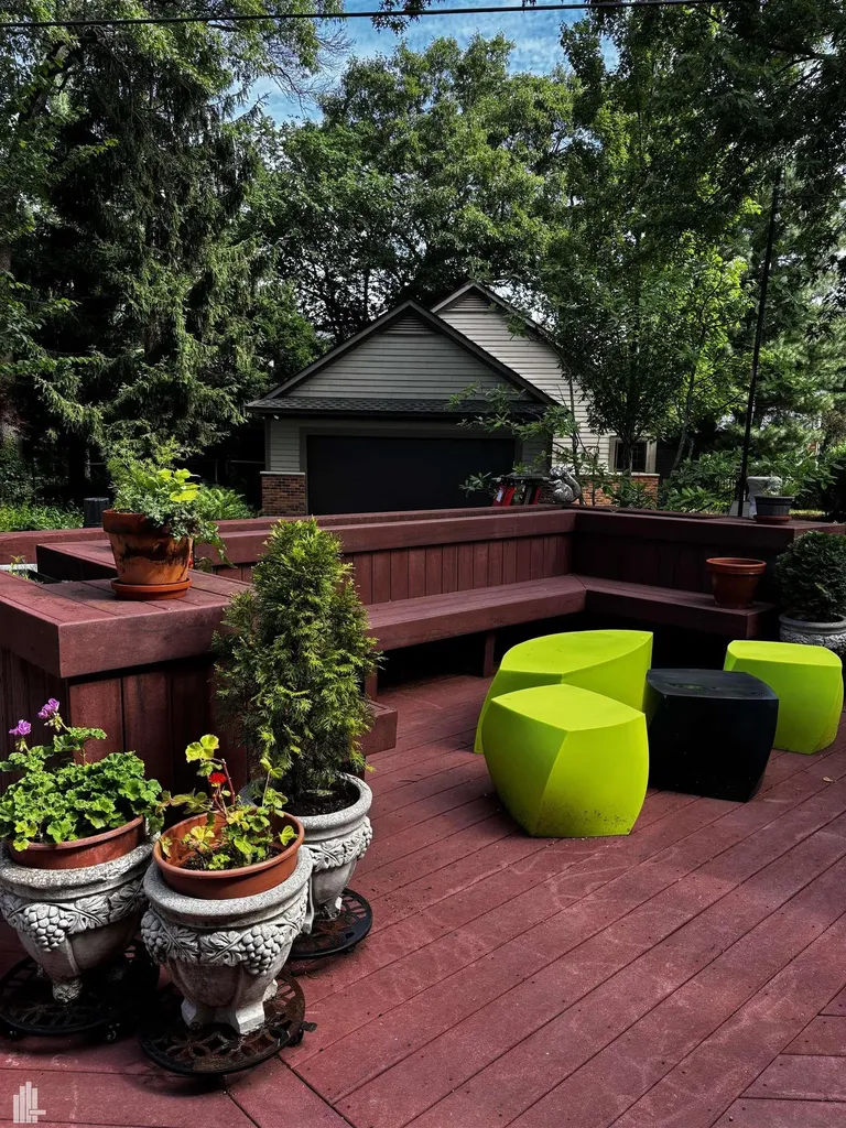 762 W Oakridge Ferndale City MI 48220
