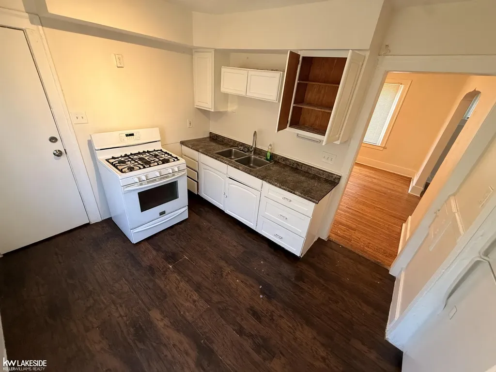 2301 La Belle Street Detroit City MI 48238